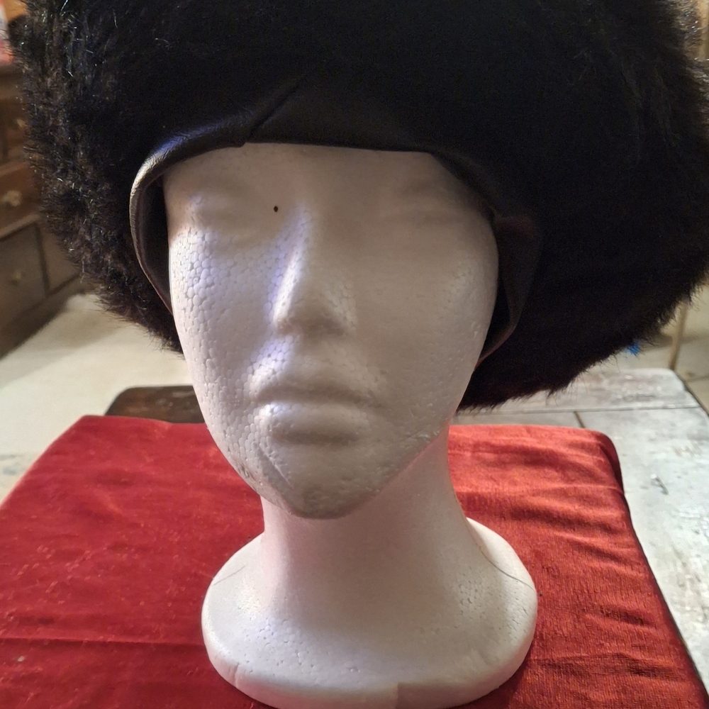 Elegant Black Fur Hat for Women